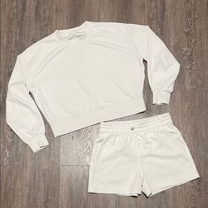 **SOLD** GUC Lululemon Matching Softreme Set. Color Bone. Size 4